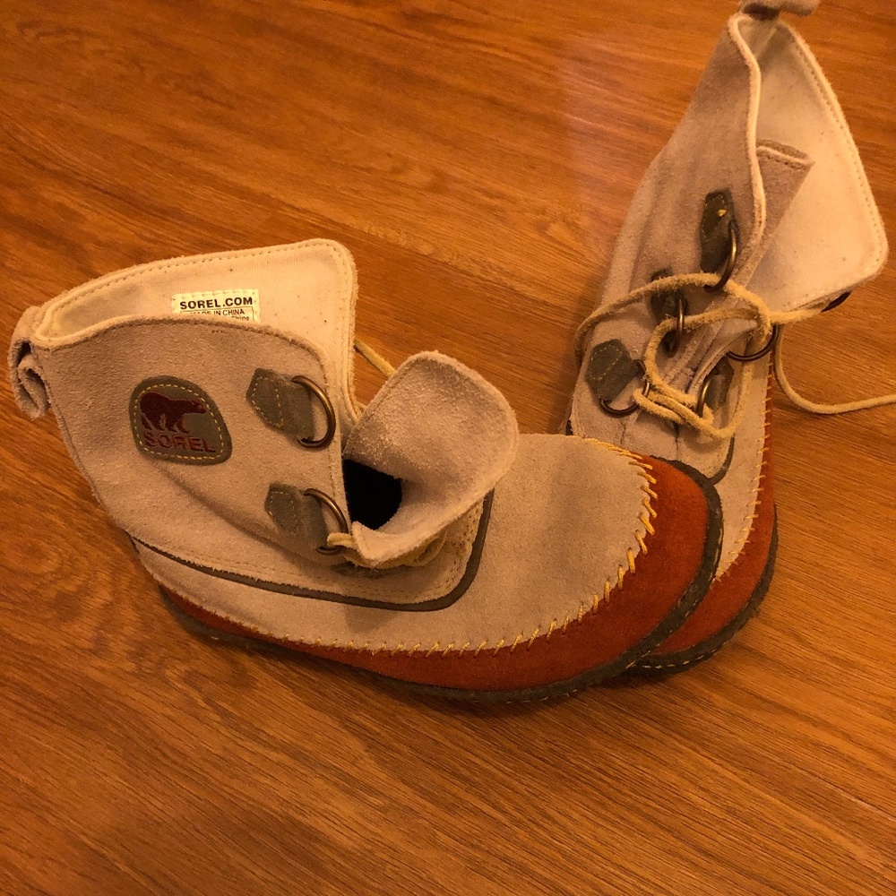 Sorel Moccasin Booties